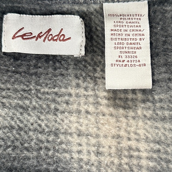 Le Moda Women’s Hooded Cape| Flannel Winter Collection | One Size Fits All - Picture 2 of 3
